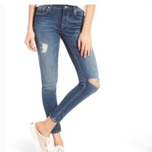 Pre-loved Vigoss The Thompson Tomboy Women's Blue Distressed Jeans | Size 30